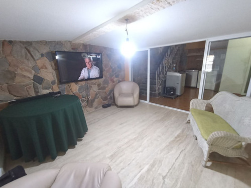 Imagen 3 de 21 de Townhouse En Res. Trapiche, Urb. El Bosque, Valencia. Vende Crismelia Castillo