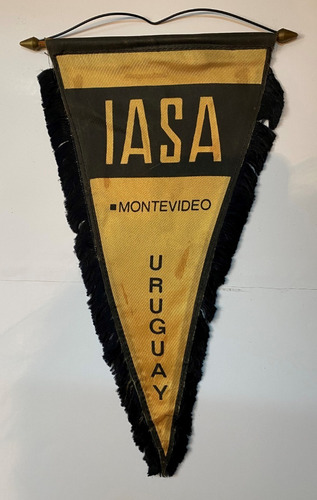 Banderín Antiguo De La Iasa Sudamérica Fútbol Uruguay B1