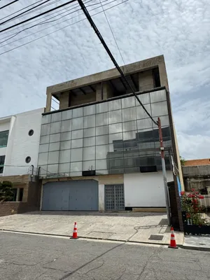 Edificio en alquiler
