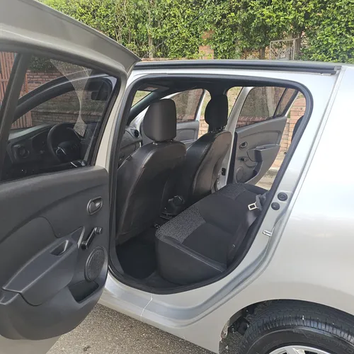 Renault Sandero SANDERO DYNAMIQUE 1.6 MECANICO SOY UNICA DUEÑA