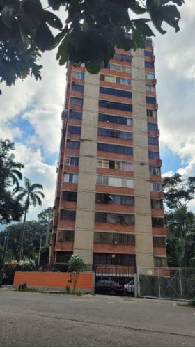 Apartamento En Venta En La Urb. La Paz, Municipio Libertador.