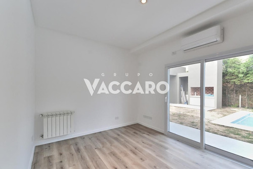 Imagen 15 de 30 de Casa En Venta En Barrio Privado Zona Oeste Haras María Victo
