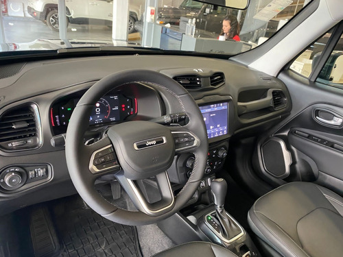 Imagen 17 de 18 de Jeep Renegade Longitude At 1.3 Turbo 175 Cv 2023 C