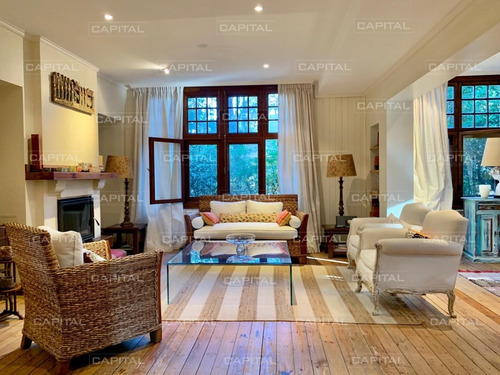 Imagen 2 de 21 de Casa De Cuatro Dormitorios En Laguna Blanca Barrio Privado- Ref: 28967