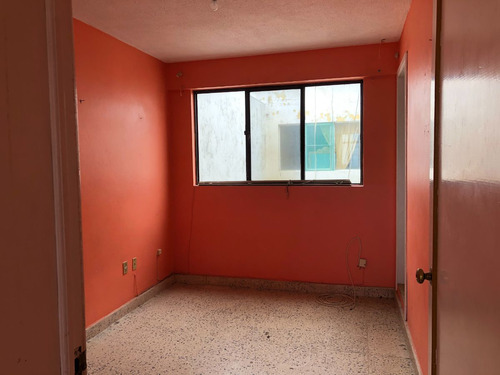 Edificio En Venta En Comitan Con Local Comercial Y Departamentos