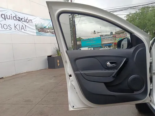 Renault Stepway 1.6 Intens Mt