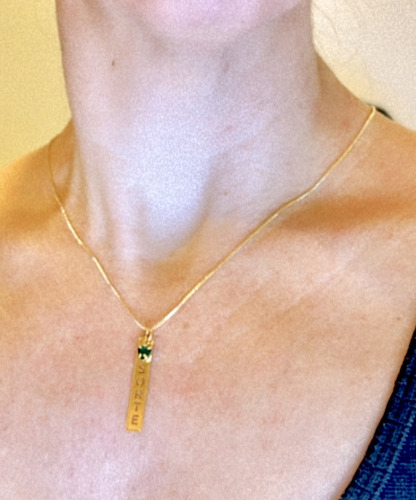 Colar Sorte Com Coração Pedra Cor Esmeralda Semijoia! Cor Dourado
