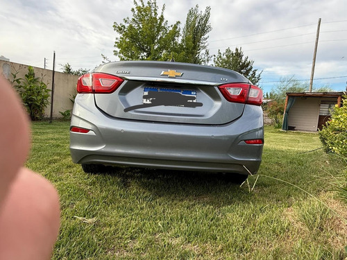 Chevrolet Cruze 1.4 ltz mt sedan