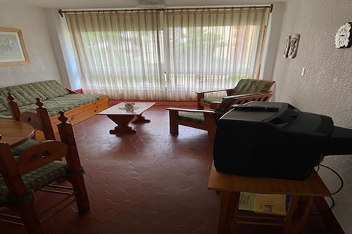 Imagen 2 de 17 de Departamento De 3 Ambientes Ubicado A Metros De La Av. Bs As Y Del Bosque Fundacional