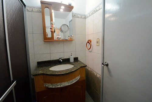 Casa Dos Dormitorios En Venta En Cerro Con Garage