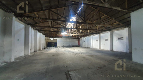 Local En Venta En Veracruz A 2 Cuadras Del Mercado Hidalgo, 2,706 M2 De Construccion