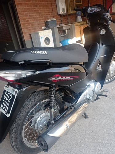 Imagen 2 de 12 de Honda Biz