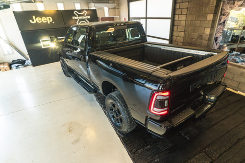 RAM 2500 6.7 Laramie Night Edition At6 350Cv 4X4
