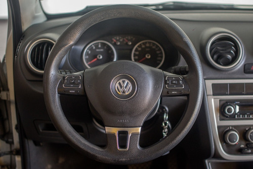 Imagen 16 de 25 de Volkswagen Voyage 1.6 Highline Imotion