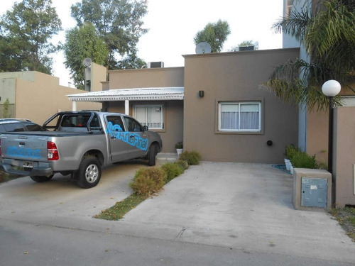 Imagen 10 de 11 de Casa En Venta Cond En Villa Udaondo