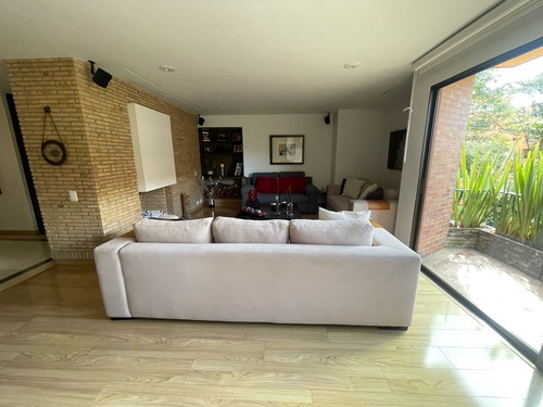 Venta Lindo Apto Remodelado En La Carolina 233mts 