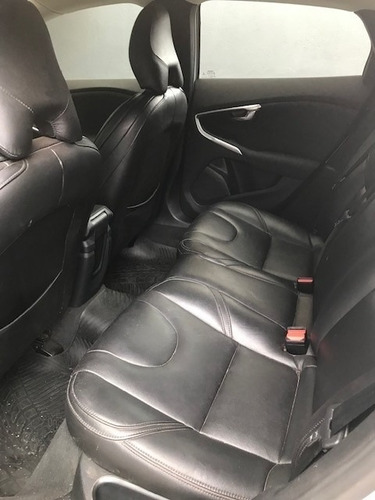 Volvo V40 1.6 T4 Momentum