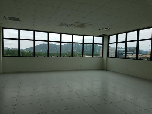 Imagem 7 de 12 de Sala Comercial Com 7 Vagas De Garagem Em Canasvieiras - Sa0823