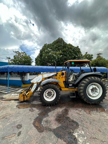 Valtra - Bm 100 - Com Garfo - Ano 2014