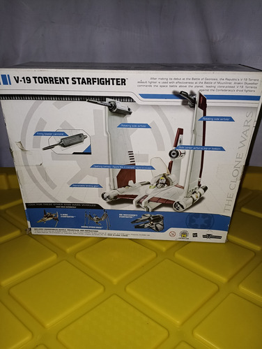 Star Wars 3.75 V-19 Torrent Starfighter (Usado)