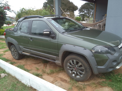 Fiat Strada 1.8 16v Adventure Cab. Dupla Flex Dualogic 3p