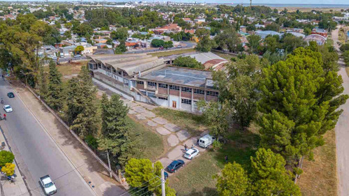 Imagen 2 de 21 de Fábrica En Venta! Excelente Lote Y Ubicación.