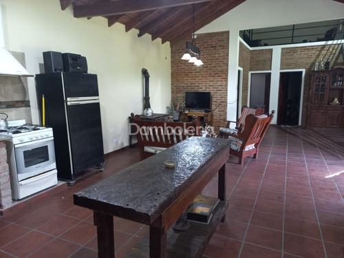 Casa Quinta En Venta Ubicado En General Rodríguez, G.b.a. Zona Oeste, Argentina