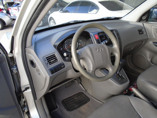 Imagem 12 de 12 de Hyundai Tucson Ano 2014 Cor Prata 92.000km Aut. Nova