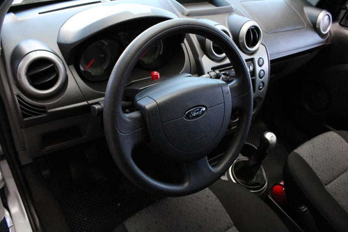 Ford Fiesta 1.6 8v Flex 5p