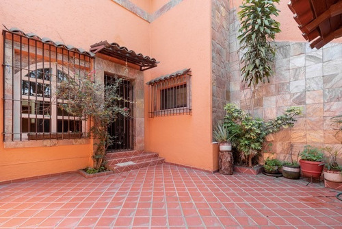 Imagen 1 de 18 de Casa Para Remodelar En San Ángel