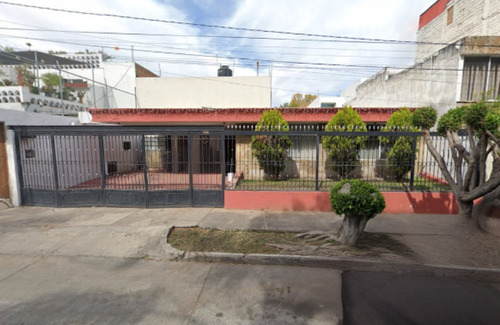 Casa En Venta, Recuperación Bancaria, Col. Circunvalación Vallarta, Guadalajara, Jalisco. Laab2