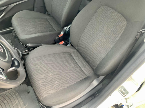 Fiat Cronos 1.3 Drive Cvt