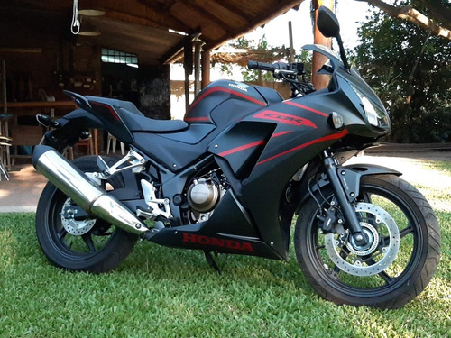 Honda Cbr 300 - 2018 2500 Km