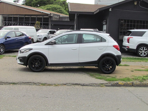 Chevrolet Onix 1.4 Lt Mt