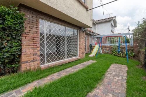 Casa En Arriendo/venta En Monaco. Cod V21554