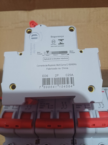 Estou Vendendo Disjuntor 20a Novo Na Caixa