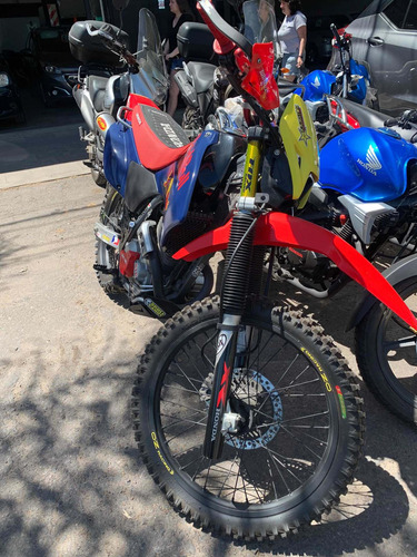 Imagen 2 de 7 de Honda Tornado 250 44504904