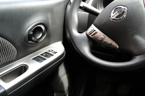 Nissan March 1.6 Active