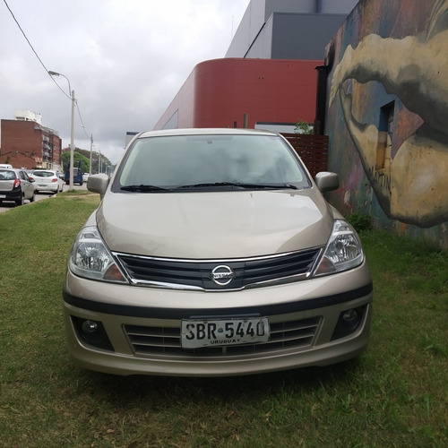 Nissan Tiida Full - 2012