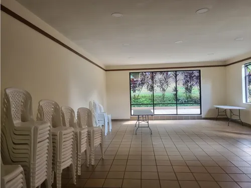 Amplio Y Cómodo Apartamento En Venta En Los Balsos