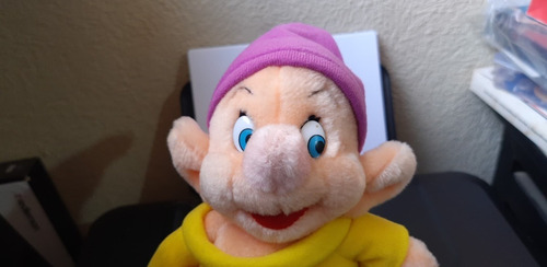 Disneyland World Snow White Seven Dwarfs Dopey Plush 21 Cms (Usado)