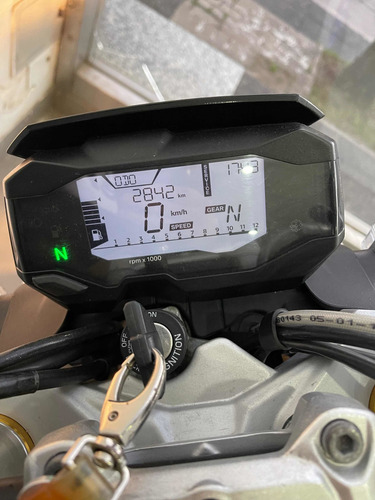 Imagen 6 de 7 de Moto Bmw G 310 R 2018 - Unica Mano