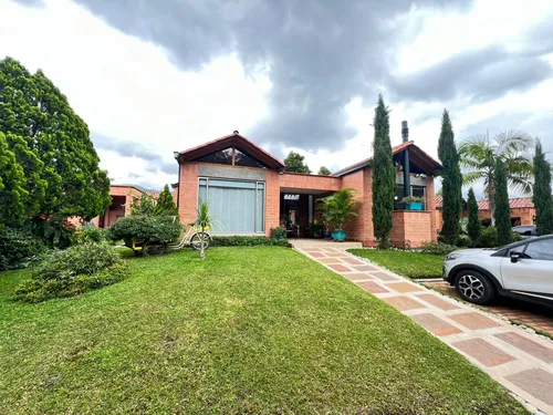 Vendo Casa Campstre En El Retiro Con Excelente Ubicación