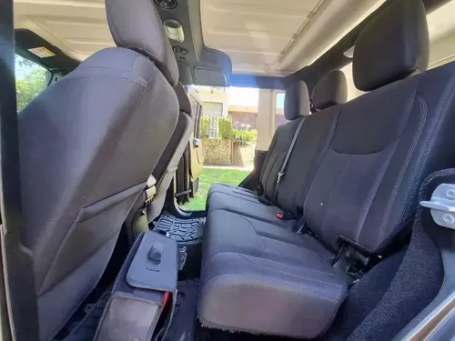 Jeep Wrangler Unlimited 3.6 Sport Unlimited