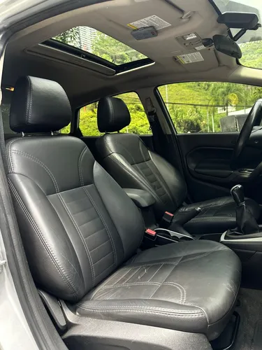 Ford Fiesta 1.6 Sportback Se Mecánica