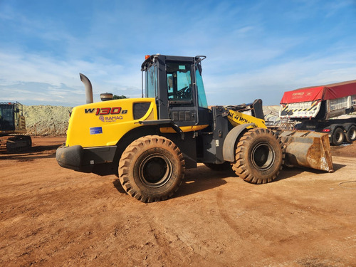 Pá Escavadeira W 130b New Holland - 2022