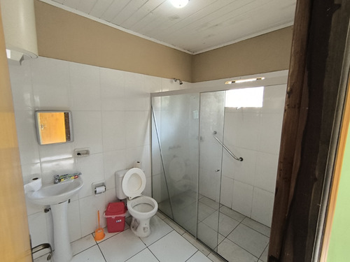 Casa Quinta Con 12 Departamentos En El Barrio Santa María: 19 Habitaciones Y 18 Baños