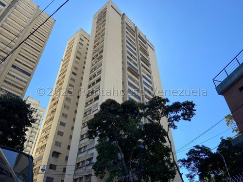 Apartamento En Venta, Urb. Los Dos Caminos