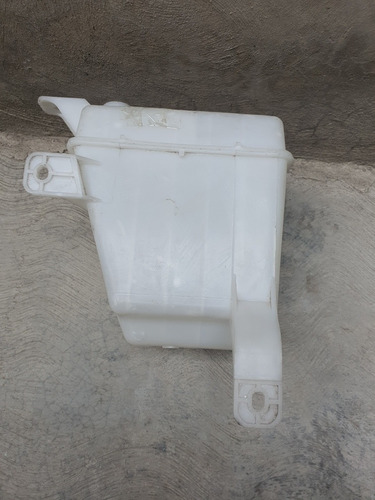 Deposito Limpiaparabrisas Chevrolet Aveo 2009-2017 Original (Usado)