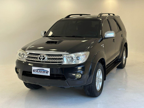 Toyota Hilux SW4 SRV D4-D 4x4 3.0 TDI Dies. Aut